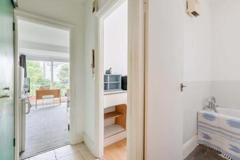 Pembroke Crescent_7.jpg