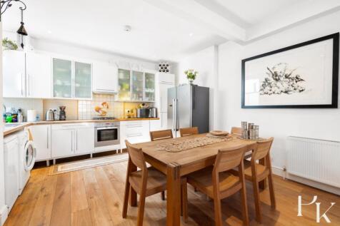 Living Room/Kitchen