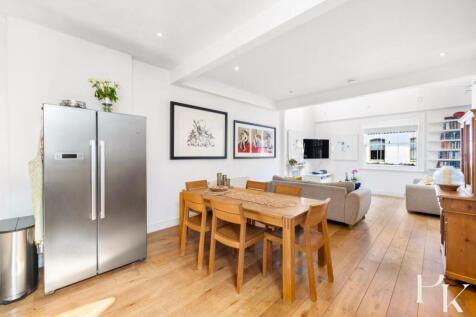 Living Room/Kitchen