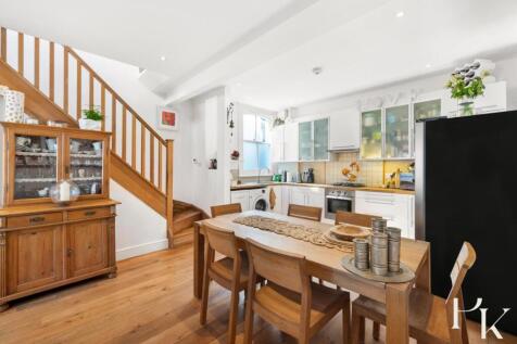 Living Room/Kitchen