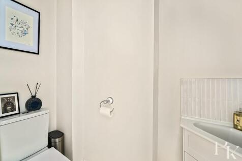 flt-6-osbourne-mansions-bn3 (8) .jpg