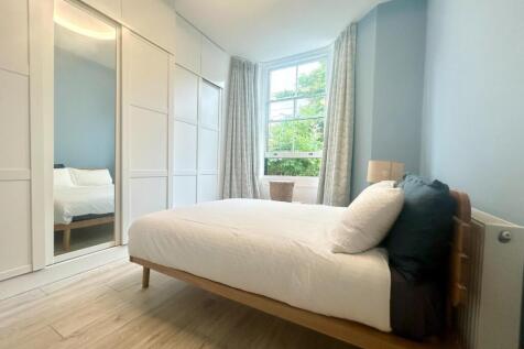 Bedroom.jpg
