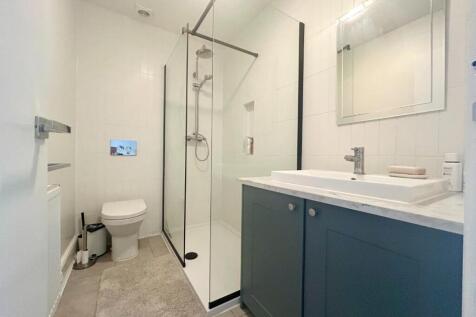 Shower room.jpg