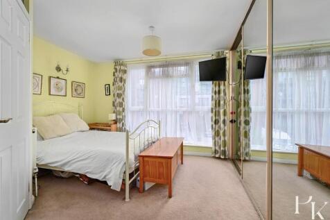 9 Goldstone Lane BN3 (7).jpg