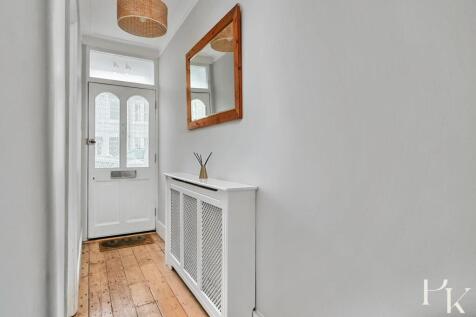 44 Coleridge Street BN3 (16).jpg