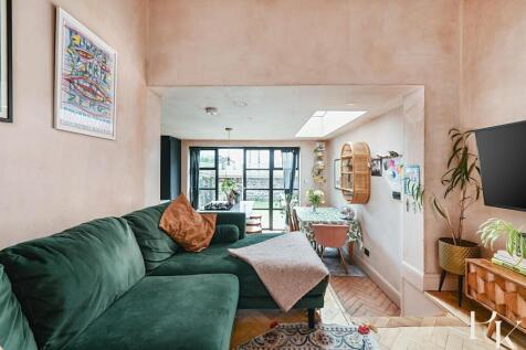 84 Wordsworth Street, BN3 (16).jpg
