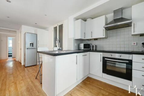 22a Montpelier Cresent, BN1 (8).jpg