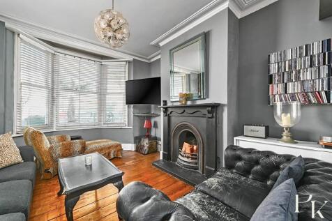 72 Montgomery St BN3 (1).jpg