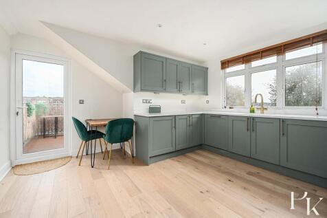 Flt 5, 145 New Church Road (2).jpg