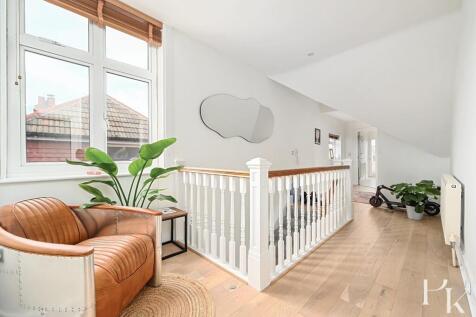 Flt 5, 145 New Church Road (8).jpg