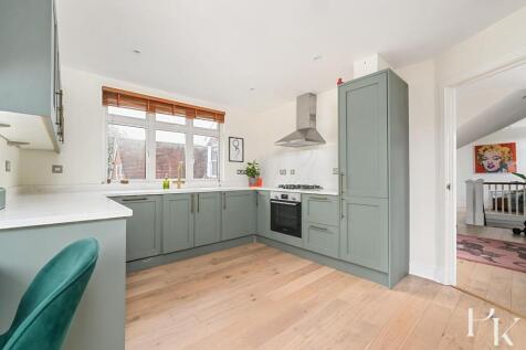 Flt 5, 145 New Church Road (3).jpg