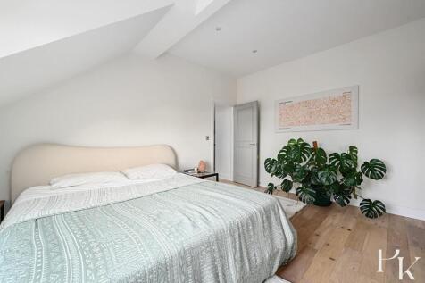 Flt 5, 145 New Church Road (17).jpg