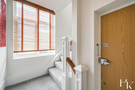 Flt 5, 145 New Church Road (21).jpg