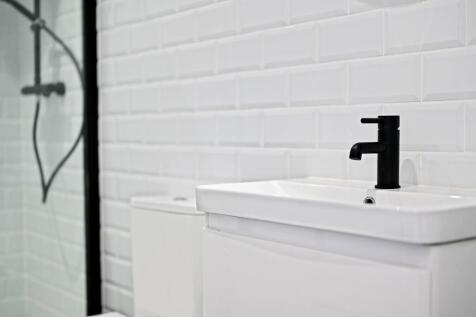 Flat 4 63 Portland Road bn3 - photos (5).jpg