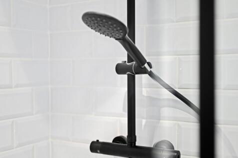 Flat 4 63 Portland Road bn3 - photos (9).jpg