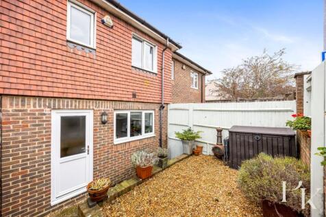 Maytree Close 2_014.JPG