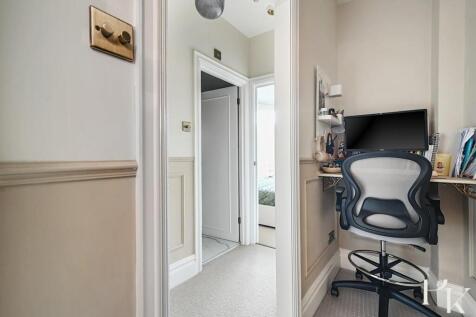 flt4, 10 Sackville Road (5).jpg