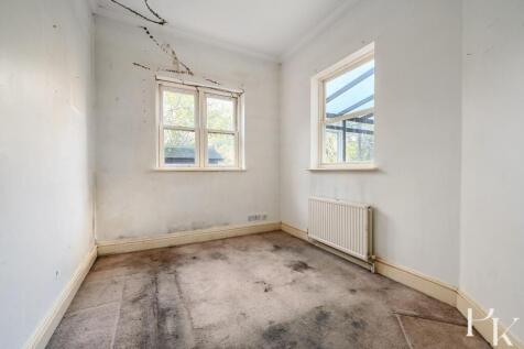 FLAT 2 - 22 SACKVILLE ROAD (3).jpg