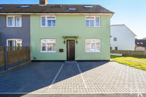 12 Brambledean Road, bn41 (3).jpg