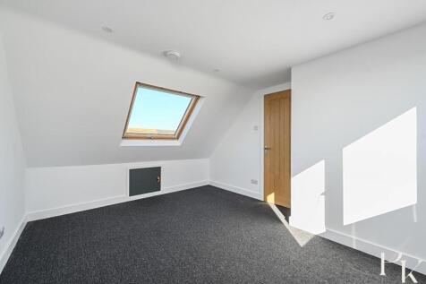 12 Brambledean Road, bn41 (19).jpg