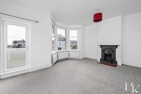 17 Marine Avenue BN3 (12).jpg