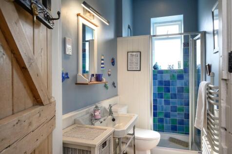 Family Shower Room