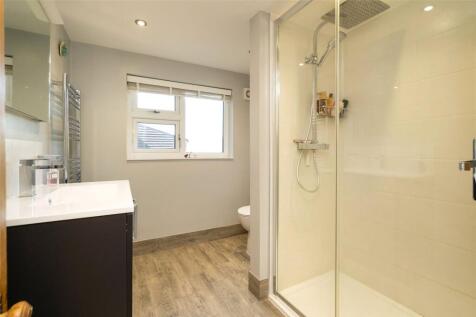 Family Shower Room