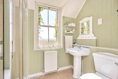 Family Shower Room