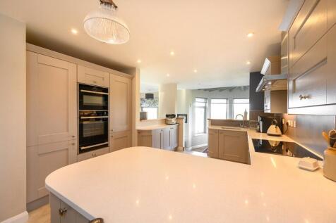 Loch Hse-Kitchen