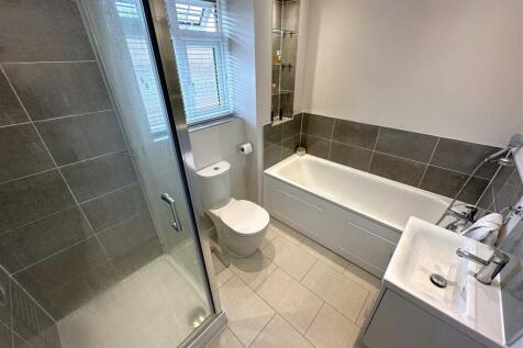 Four-Piece Bathroom 009