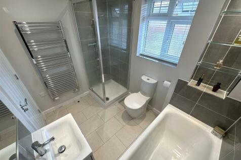 Contemporary Bathroom 016