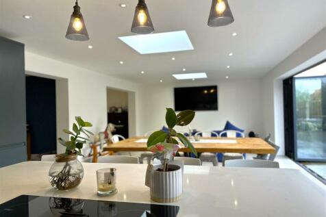 Open-Plan Living 878