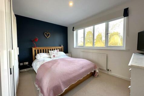 Master Bedroom 276