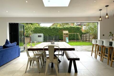 Dining Area With BI-FOLD Doors 874
