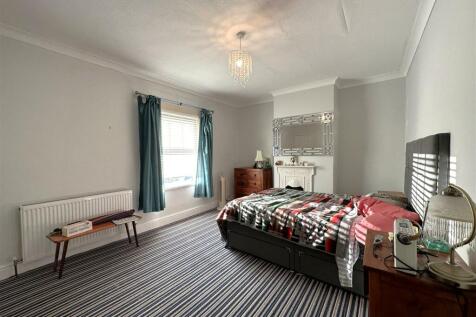 Bedroom One 549