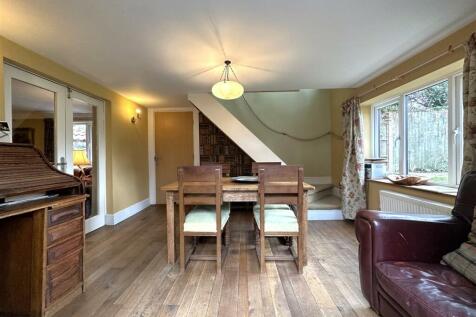 Dining Room 011