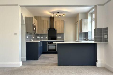 Contemporary Kitchen 853