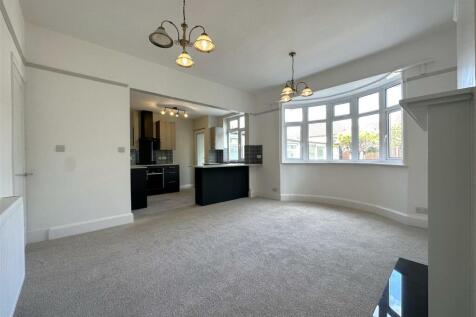 Dining Room Into Kitchen 849