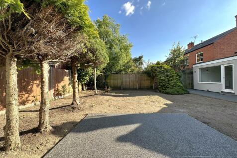 Garden 913