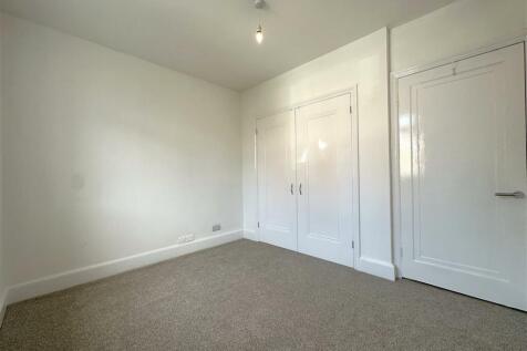 Third Bedroom With Fitted Wardrobes 540