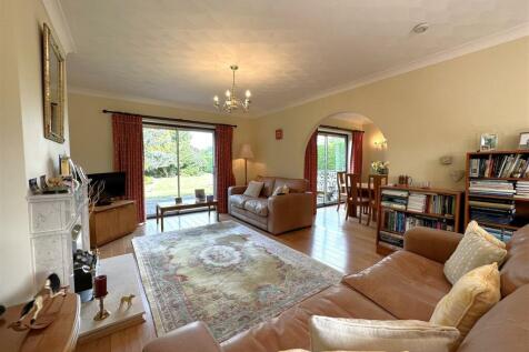 Living Room Through To Dining Room 591