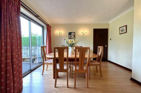 Dining Room 565