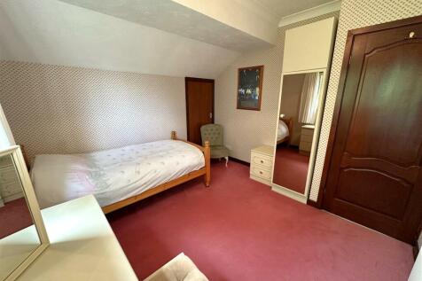 Third Bedroom 530