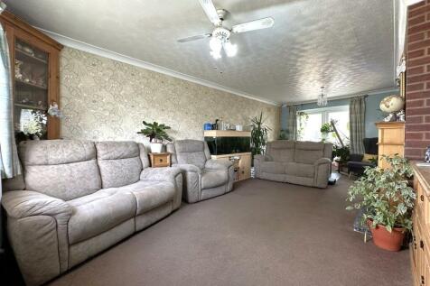 Living Room 909