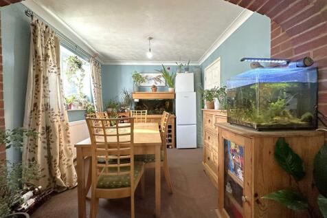 Dining Room 888