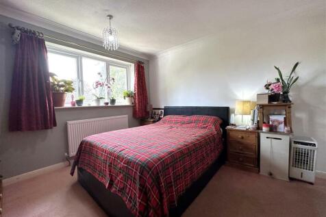 Master Bedroom 855
