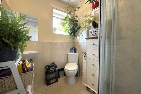 En-Suite Shower Room 861