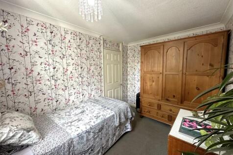 Third Bedroom 876