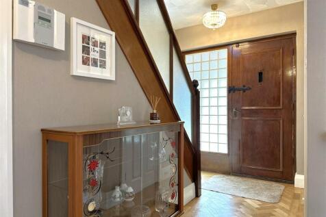 Hallway With Parquet Flooring 101