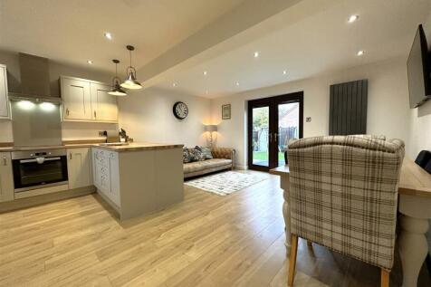 OPEN-PLAN Living/Dining Kitchen With French Doors 